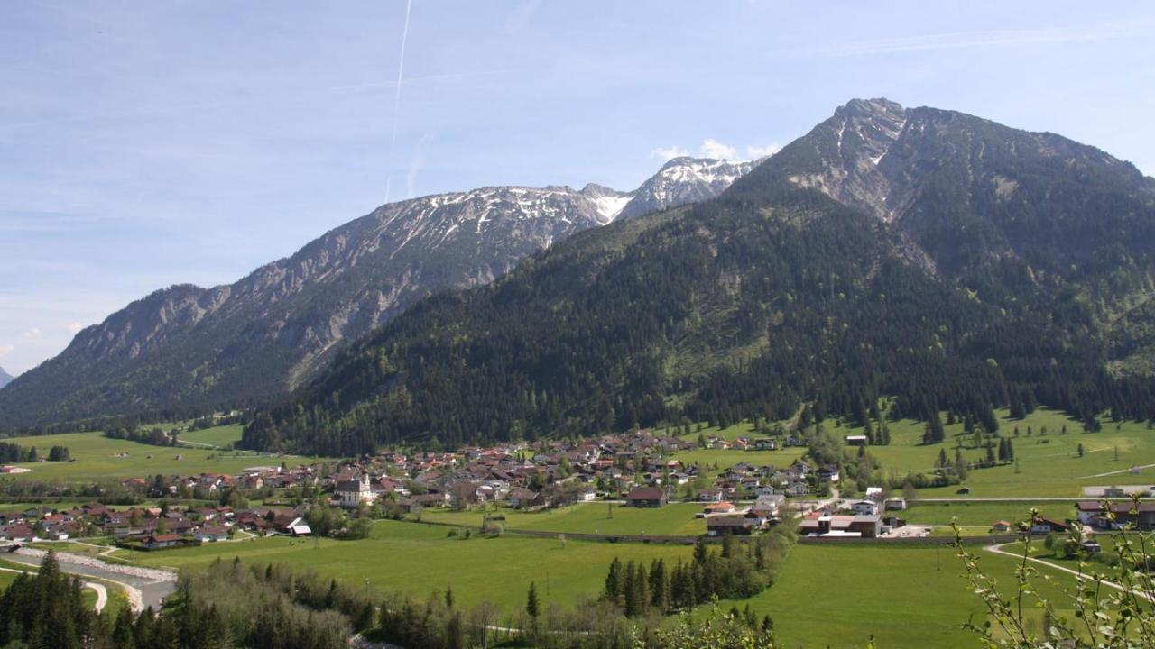 Alpenchalet Vils Tirol Exterior photo